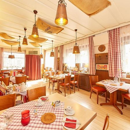 Hotel Zum Dicken Baum Mayen Dış mekan fotoğraf