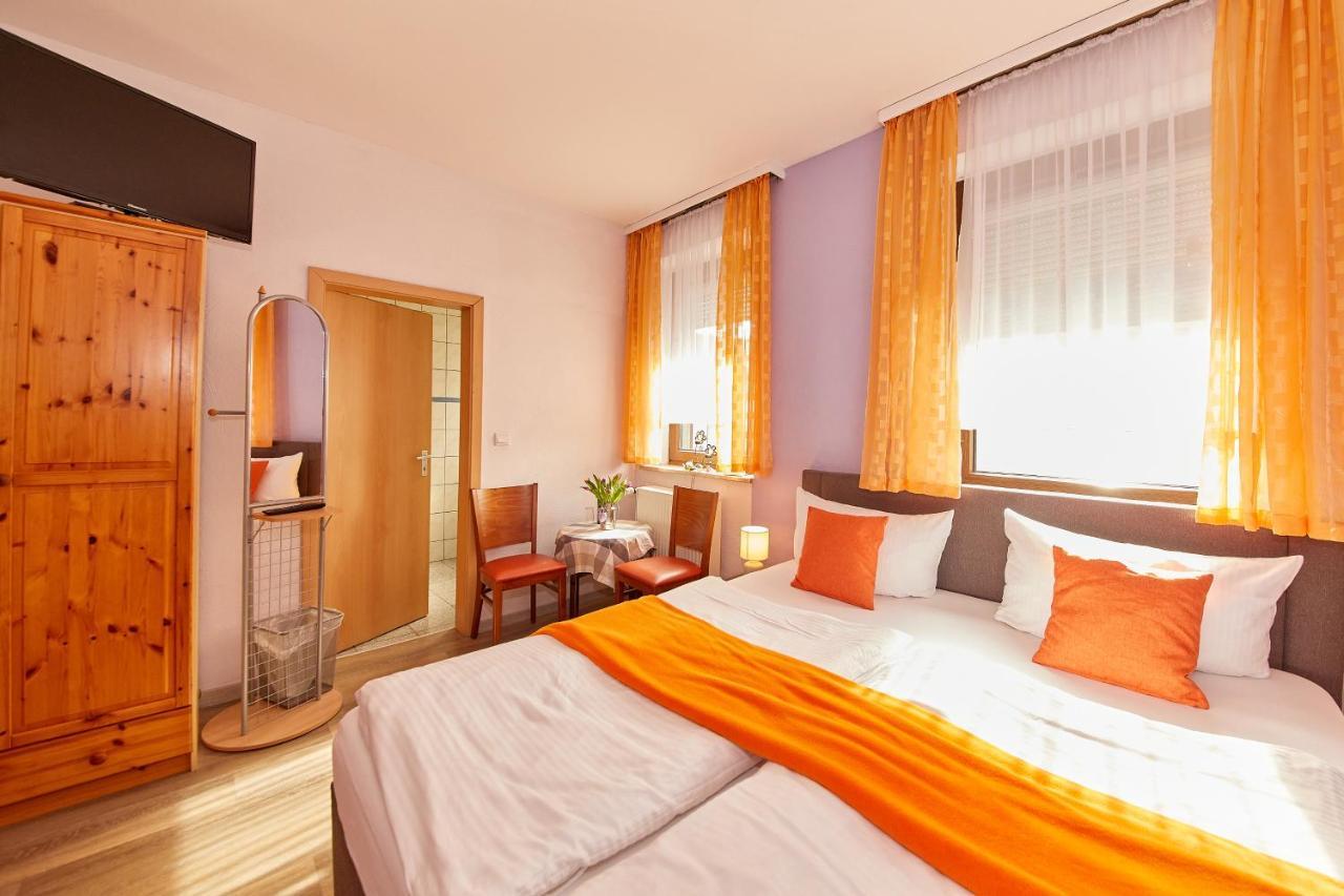 Hotel Zum Dicken Baum Mayen Dış mekan fotoğraf