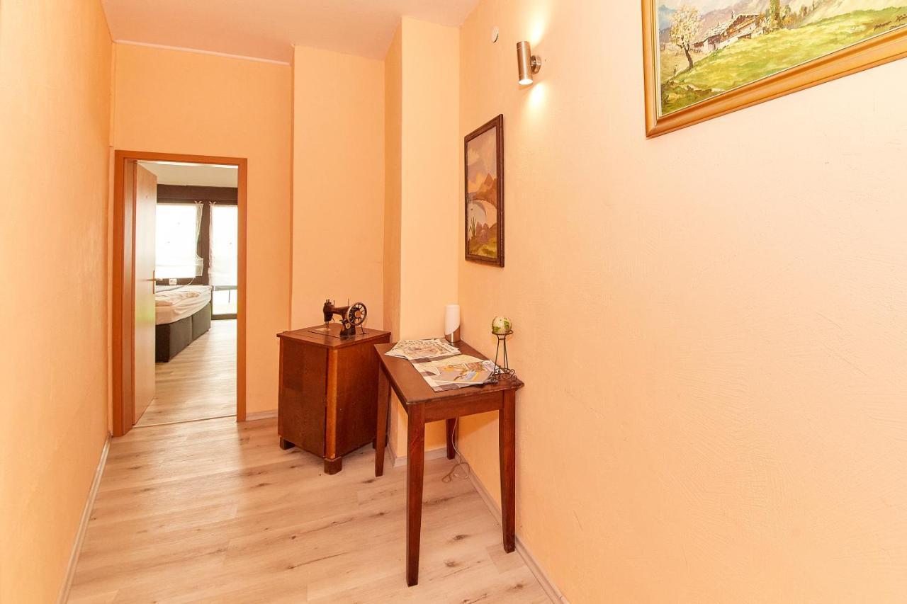 Hotel Zum Dicken Baum Mayen Dış mekan fotoğraf